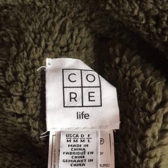 Core life camo vest size medium - Picture 5 of 5